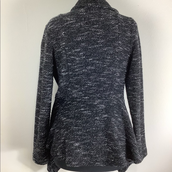 BNCI by Blanc Noir Cardigan - Picture 2 of 6